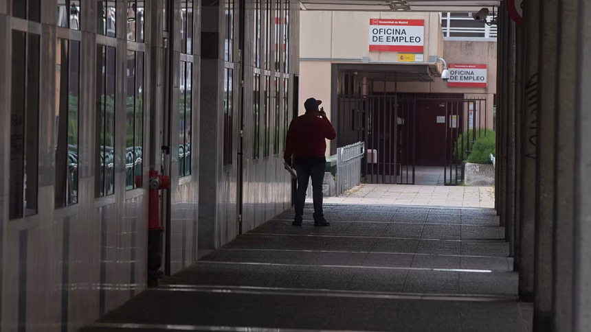 Spain's unemployment rate hits lowest level in 18 years