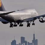 Survey: Half of Germany's high earners consider moving abroad