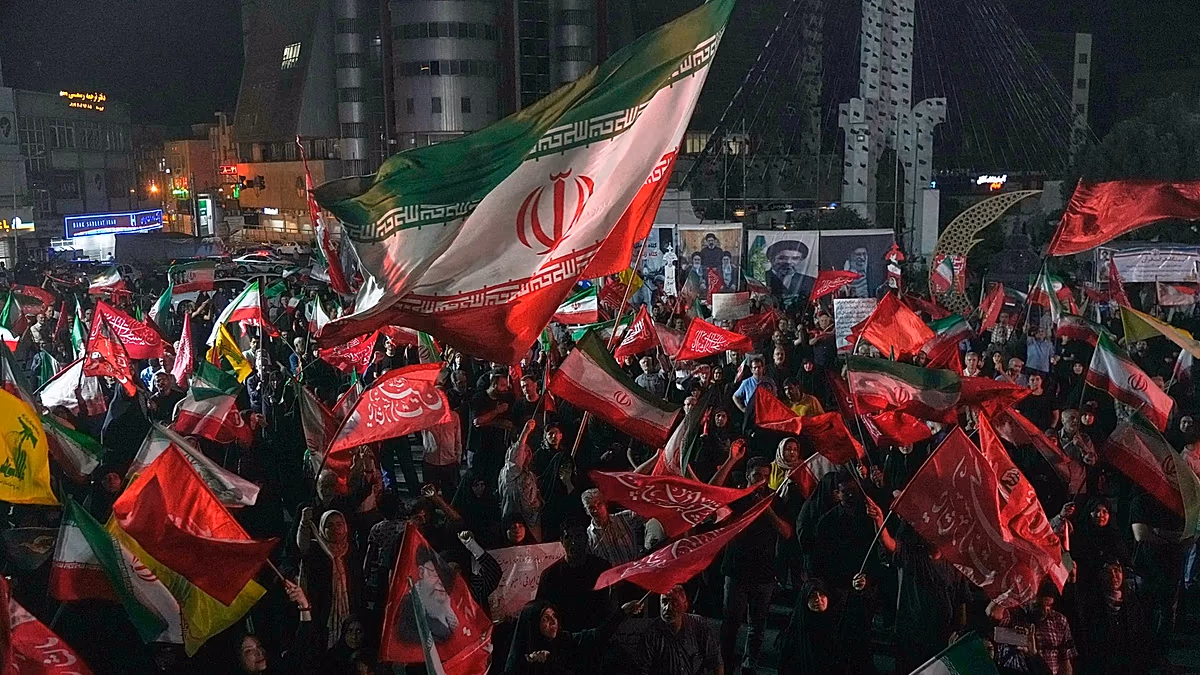 US military attacks Iran for 7th night in a row
