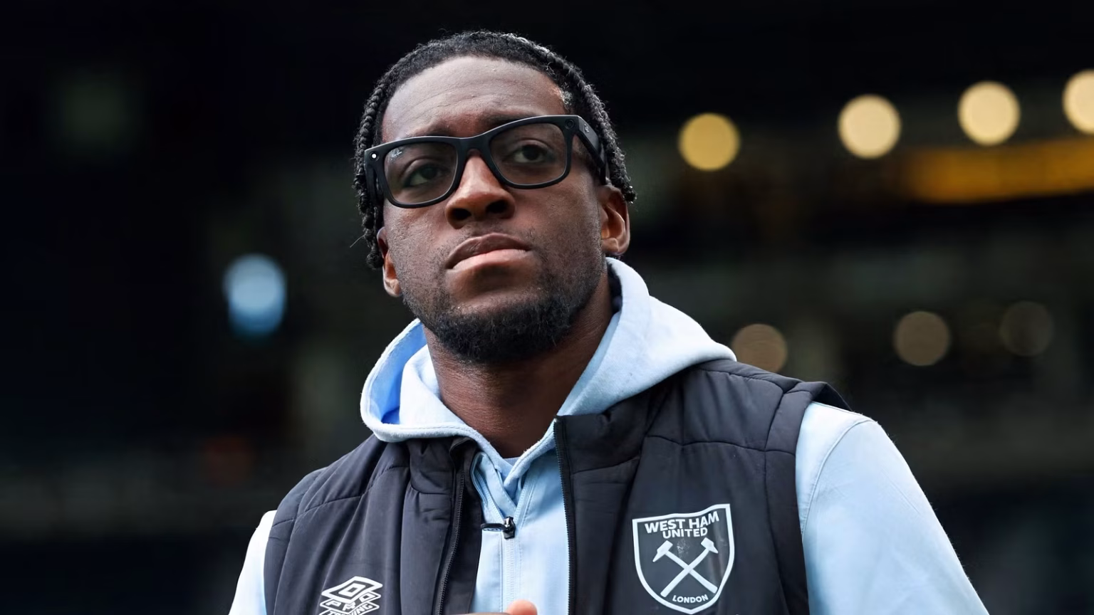 West Ham currently promise DiSasi if he signs with Chelsea on an agreed transfer fee.