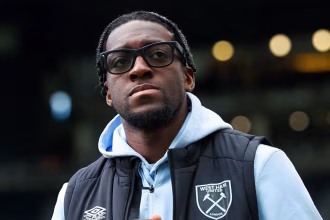 West Ham currently promise DiSasi if he signs with Chelsea on an agreed transfer fee.