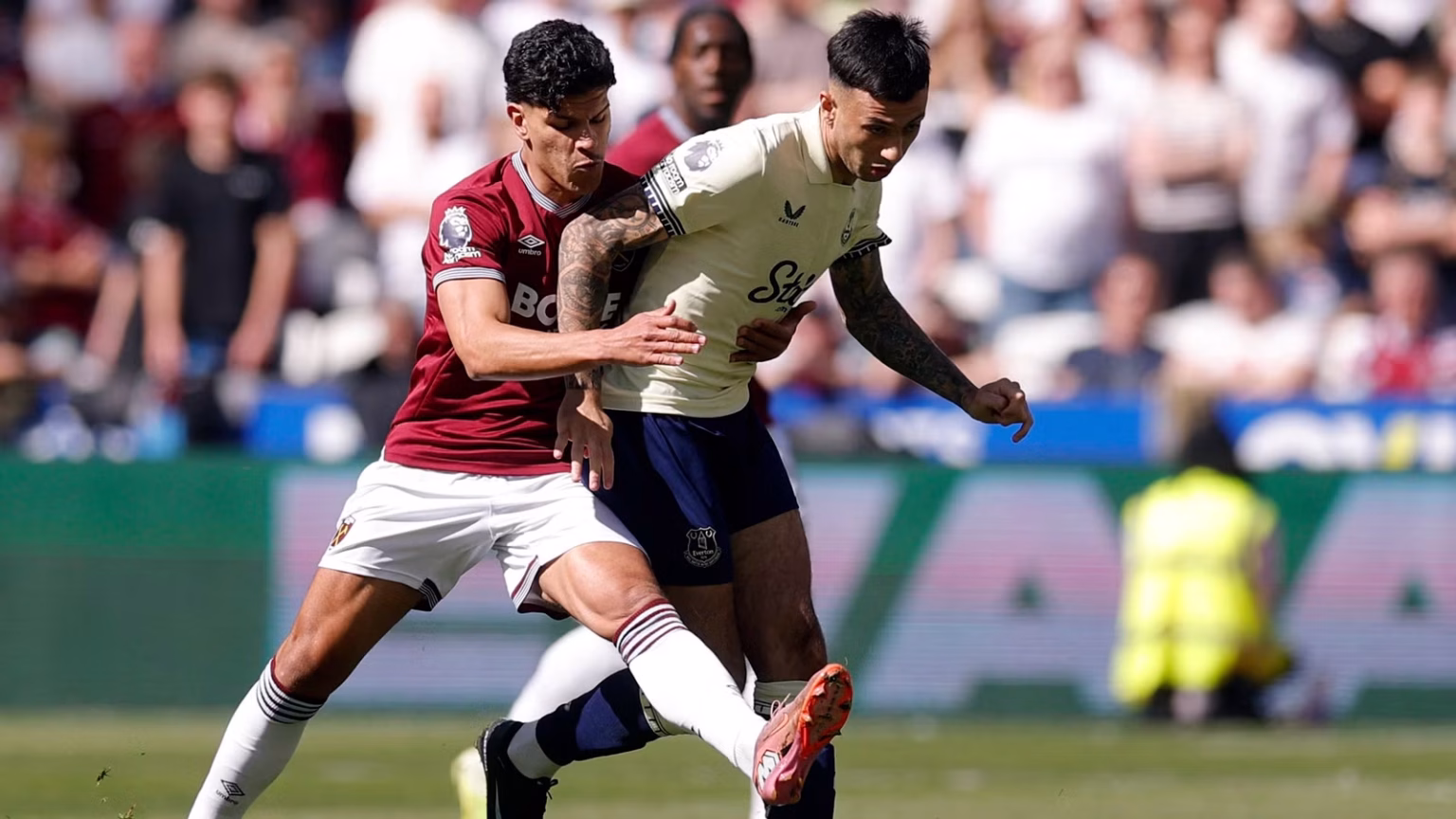 West Ham keen to sign Everton's Dwight McNeil as transfer schedule revealed