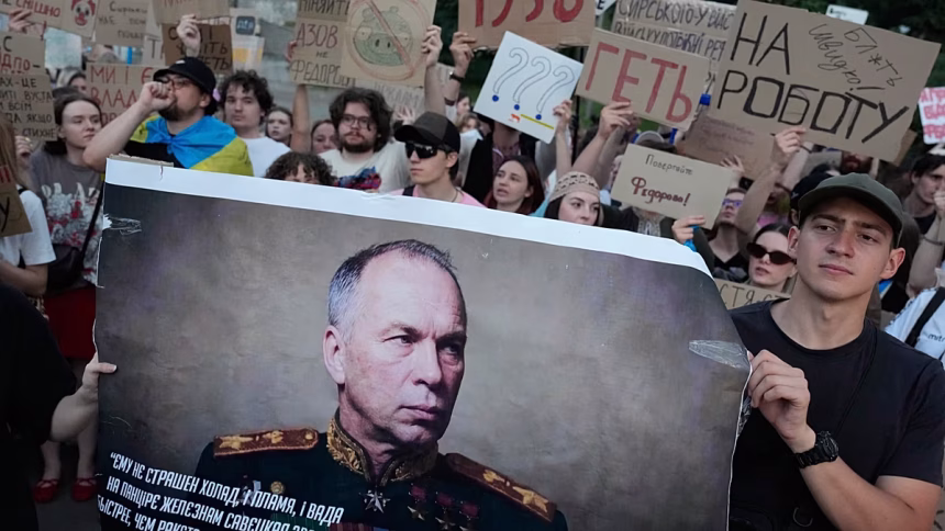 Zelensky appoints Mykhailo Drapati to replace Oleksandr Shirsky as supreme commander of Ukraine